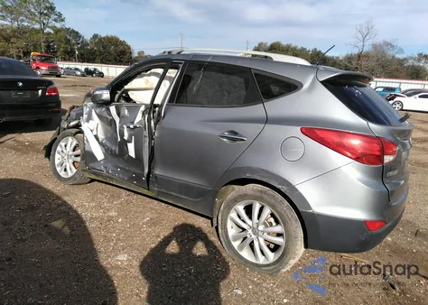 2013 Hyundai Tucson z USA, uszkodzony, nr VIN KM8JU3AC6DU586295